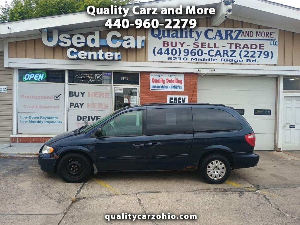 2005 CHRYSLER Town and Country