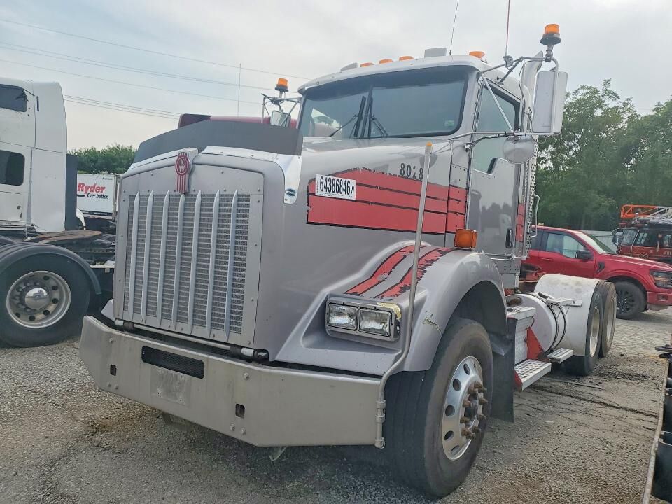 2007 KENWORTH T8 Series