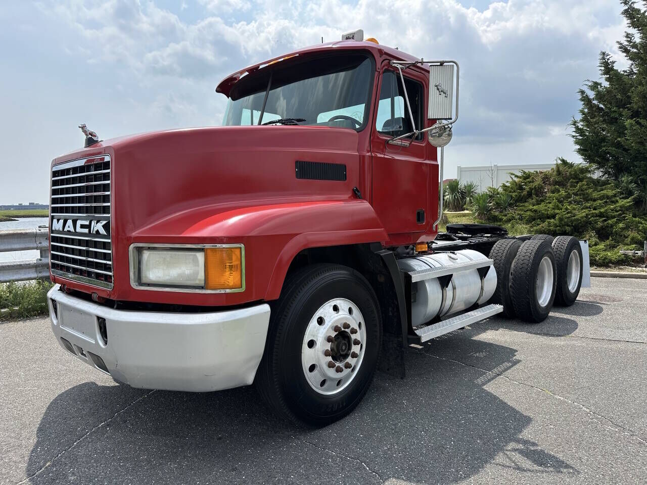 1999 MACK CH