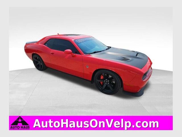2017 DODGE Challenger