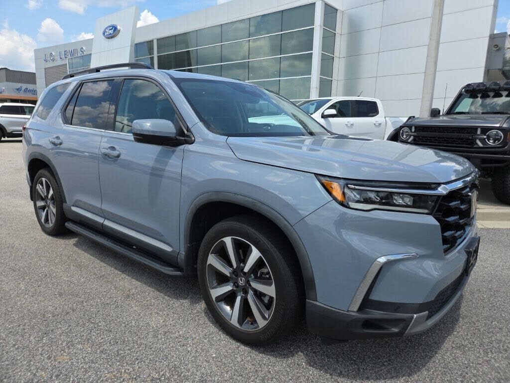 2023 HONDA Pilot