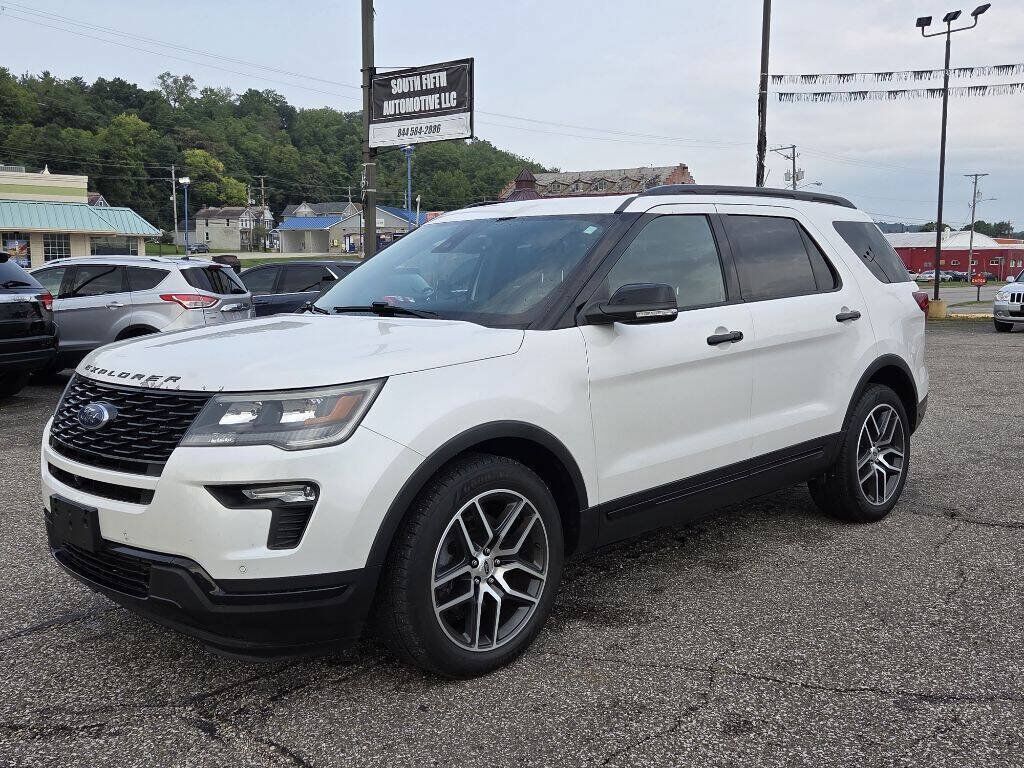 2018 FORD Explorer
