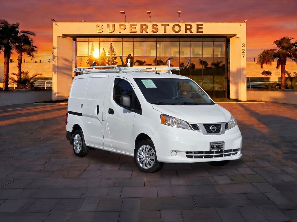2020 NISSAN NV200