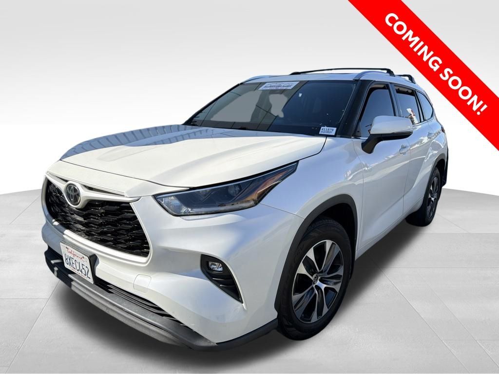 2021 TOYOTA Highlander
