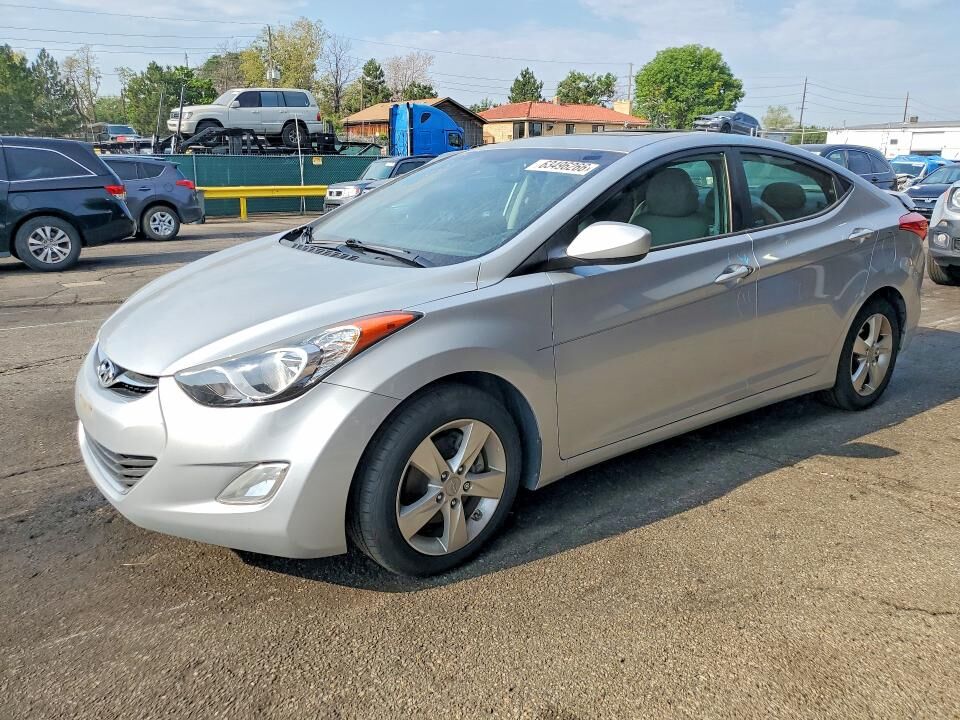 2012 HYUNDAI Elantra