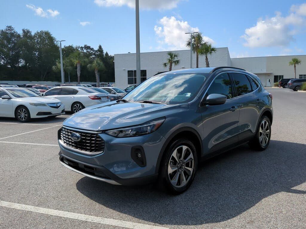 2025 FORD Escape