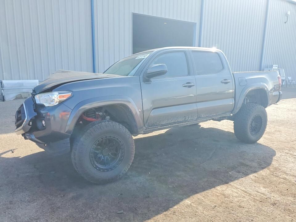 2020 TOYOTA Tacoma
