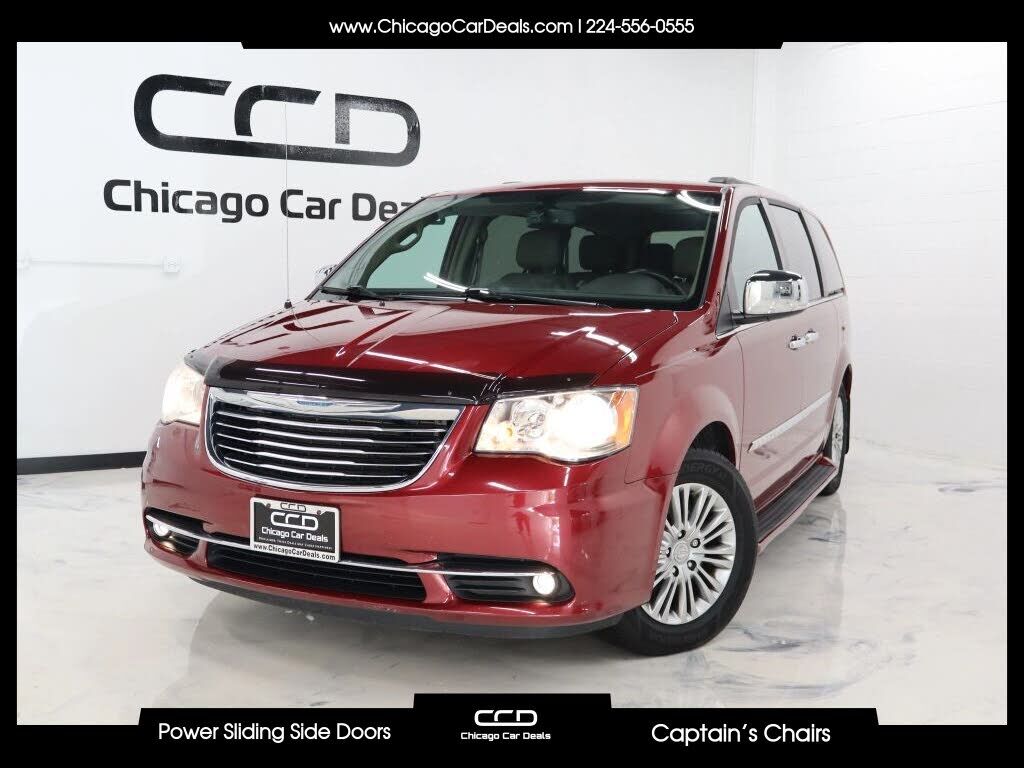 2014 CHRYSLER Town and Country