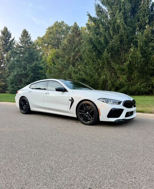 2024 BMW M8