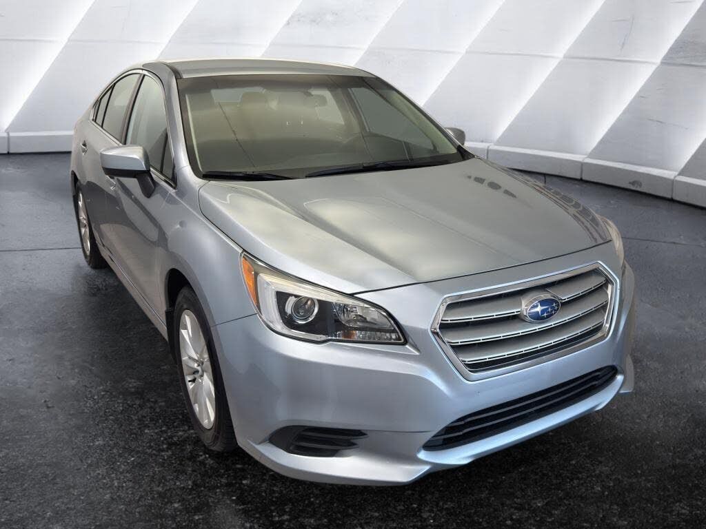 2016 SUBARU Legacy