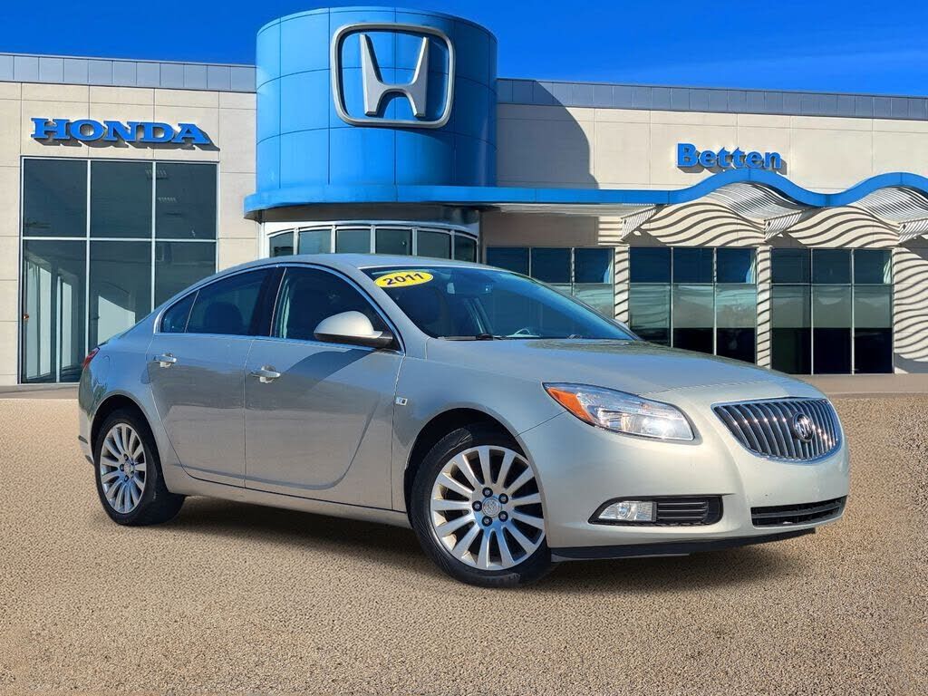 2011 BUICK Regal