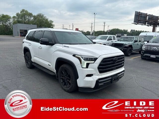 2024 TOYOTA Sequoia