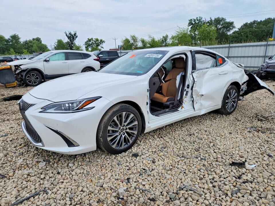 2021 LEXUS ES