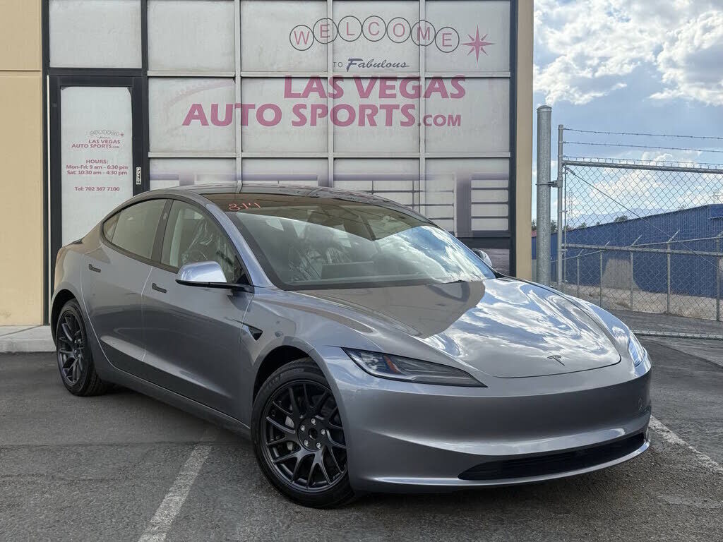 2026 TESLA Model 3