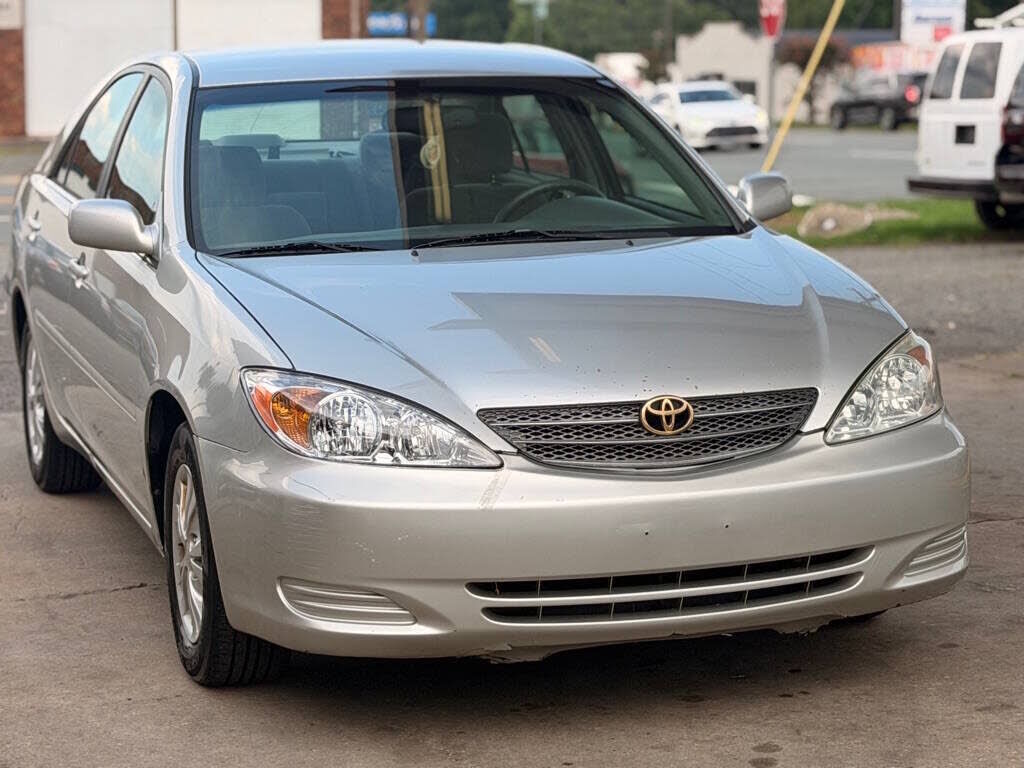 2004 TOYOTA Camry