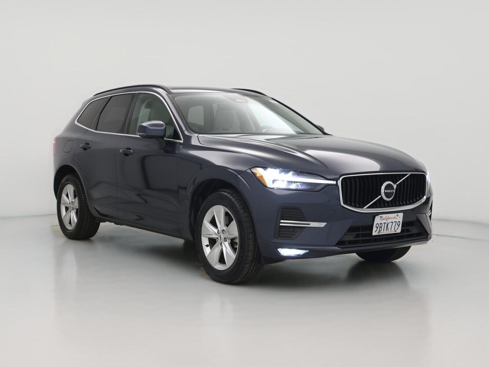2022 VOLVO XC60
