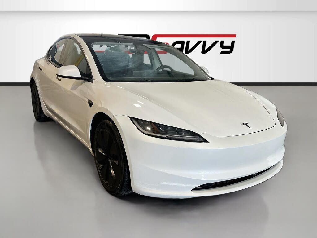 2025 TESLA Model 3