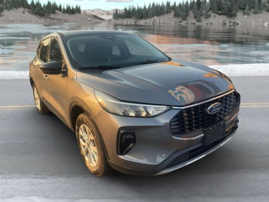 2025 FORD Escape