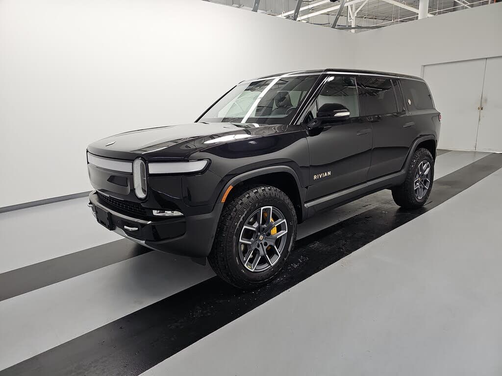 2023 RIVIAN R1S