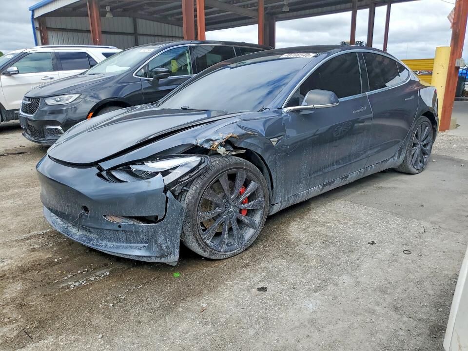 2020 TESLA Model 3