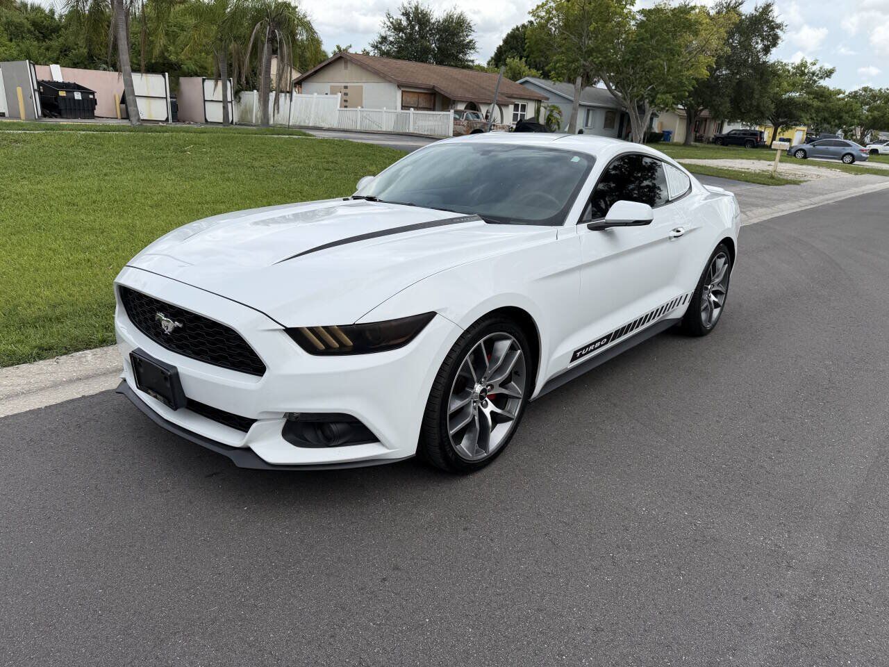 2015 FORD Mustang