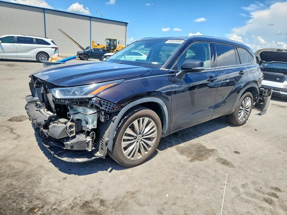 2020 TOYOTA Highlander
