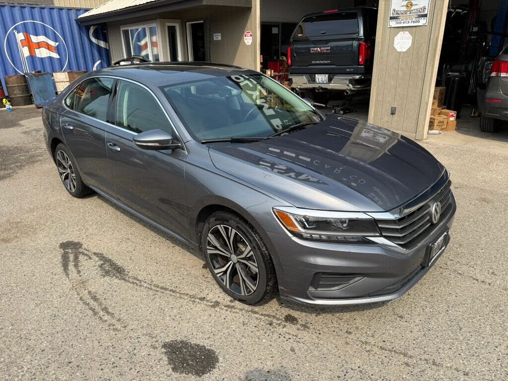 2022 VOLKSWAGEN Passat
