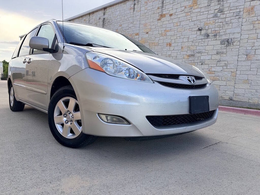 2008 TOYOTA Sienna