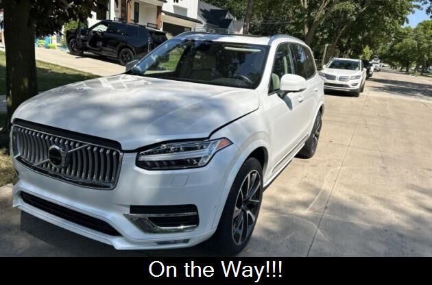 2023 VOLVO XC90