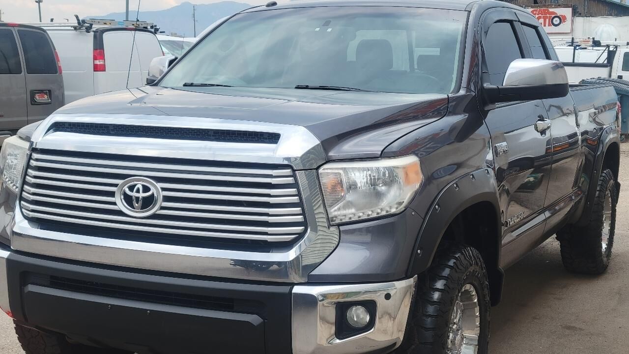 2017 TOYOTA Tundra