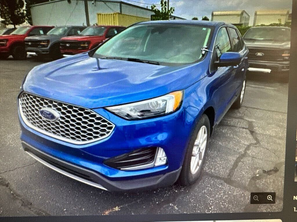 2023 FORD Edge