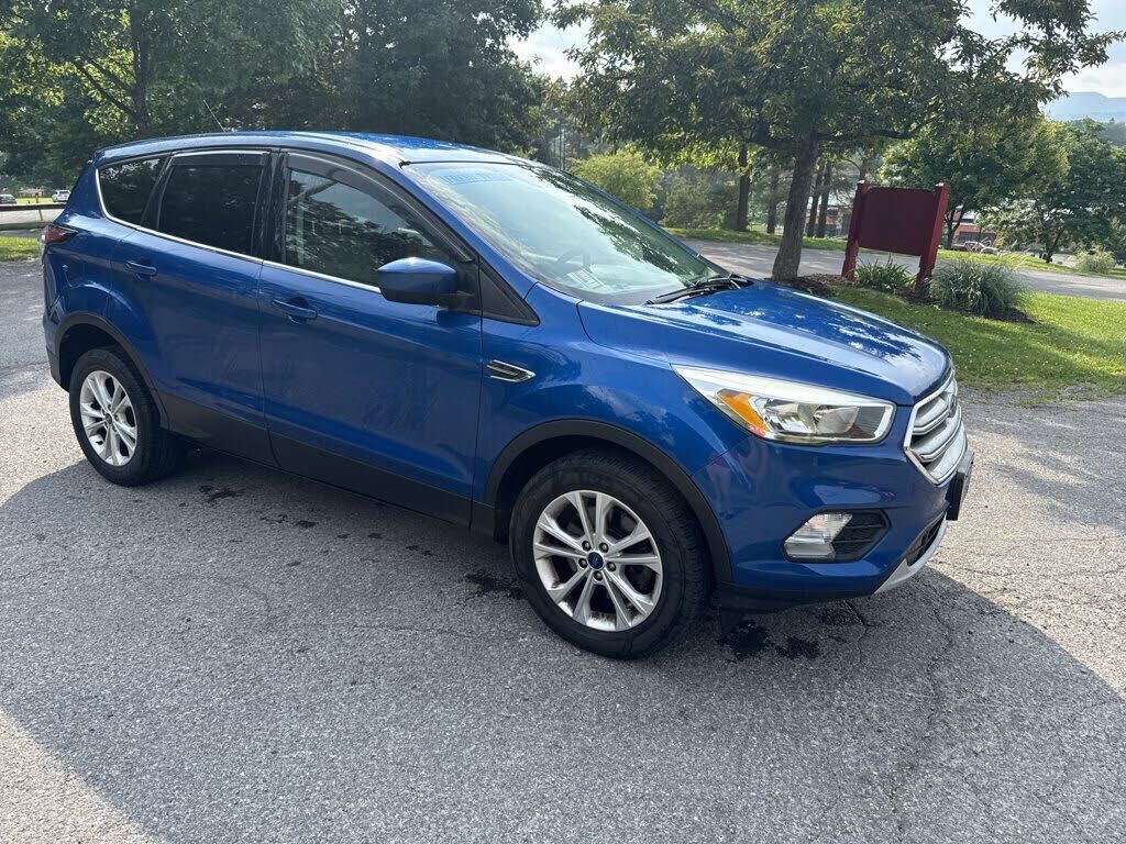 2017 FORD Escape