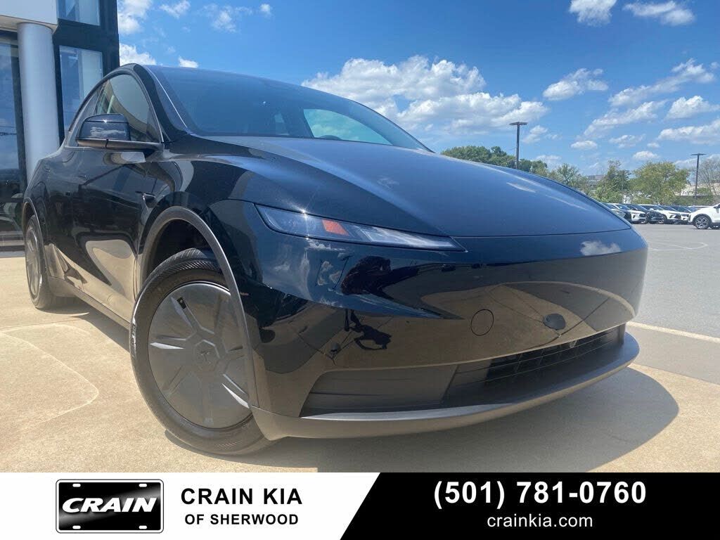 2026 TESLA Model Y
