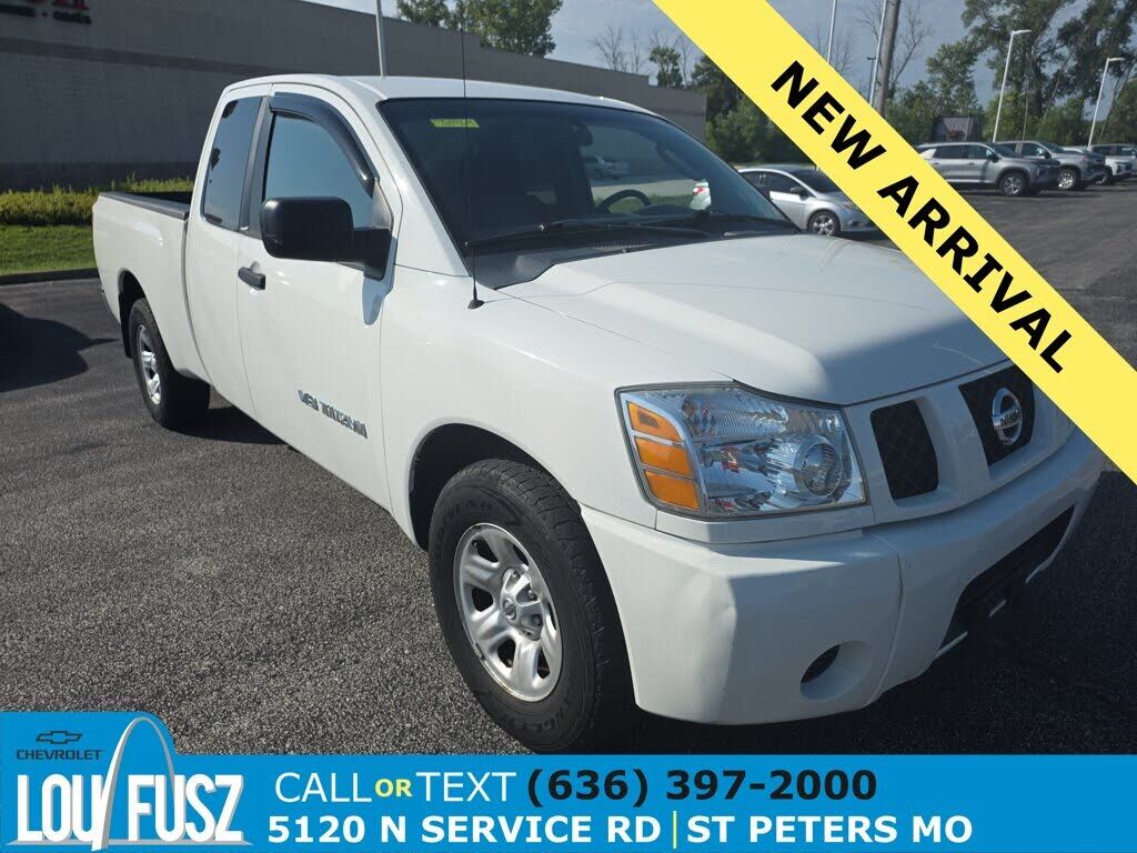 2005 NISSAN Titan
