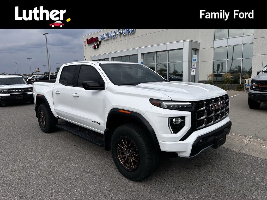 2024 GMC Canyon