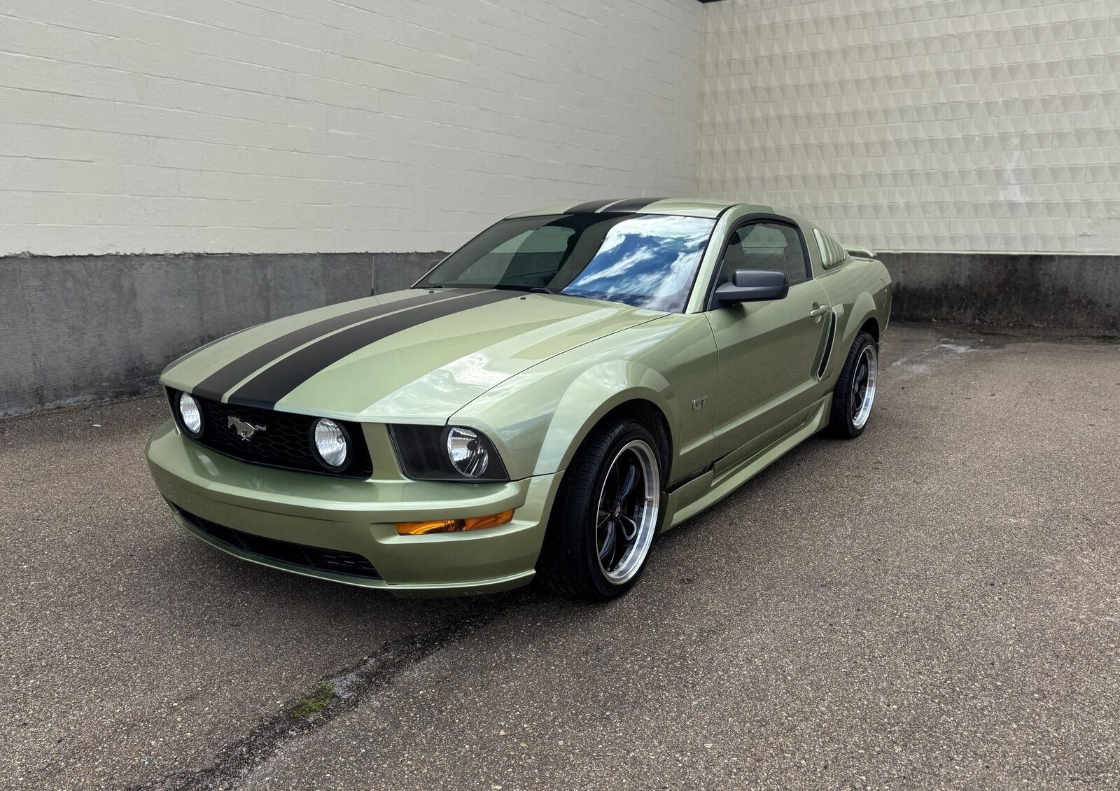 2005 FORD Mustang