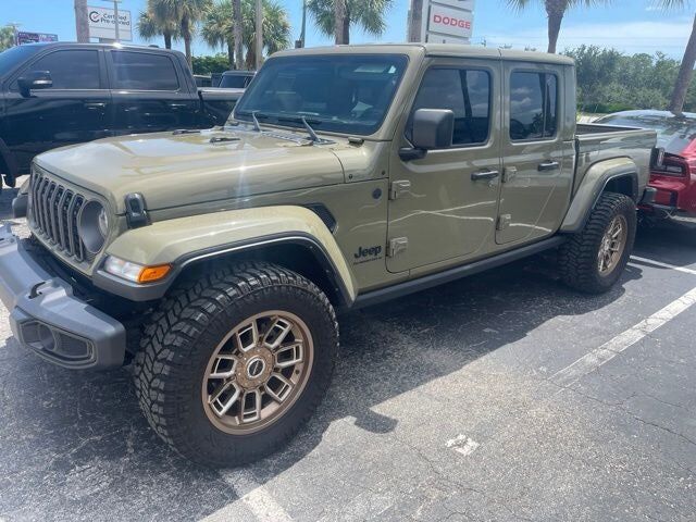2025 JEEP Gladiator