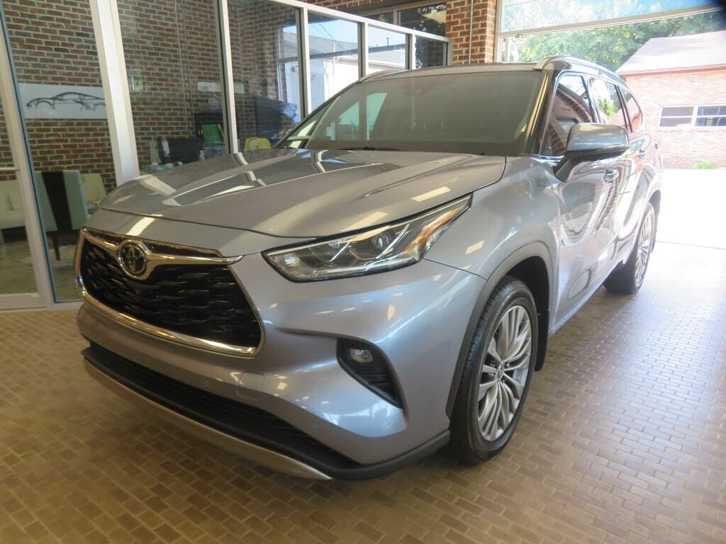 2021 TOYOTA Highlander