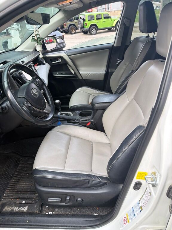 2017 TOYOTA RAV4