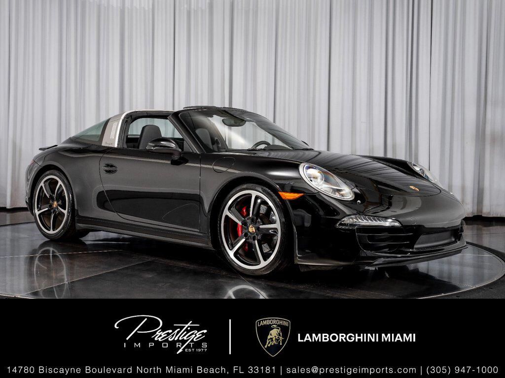 2015 PORSCHE 911