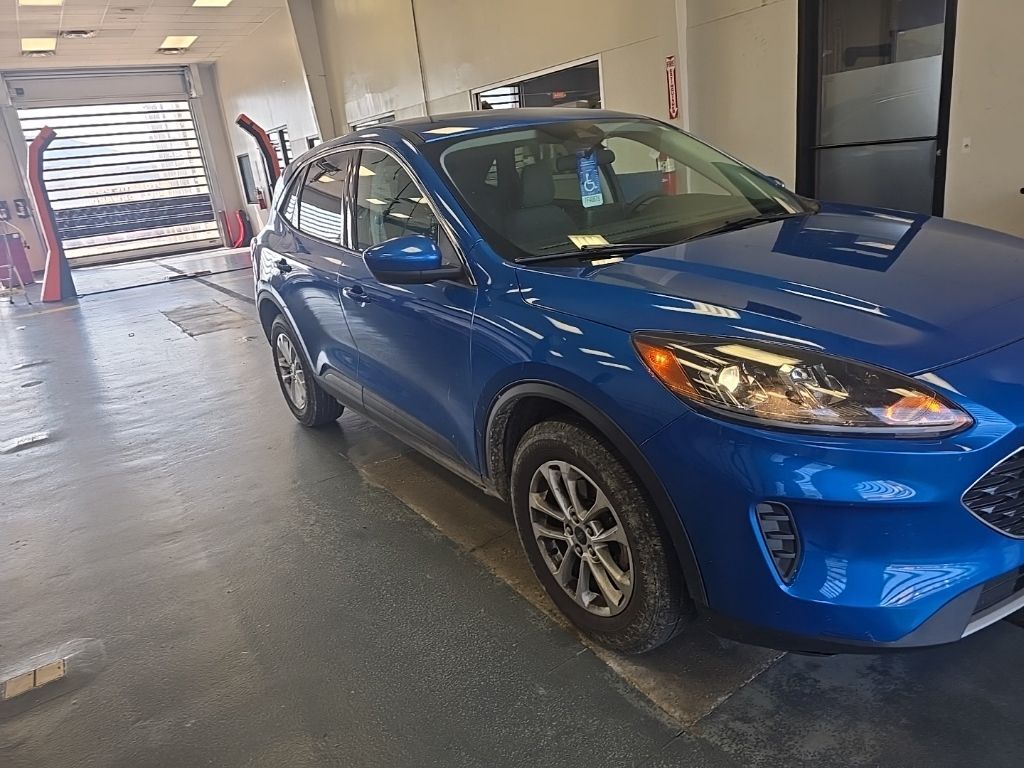2021 FORD Escape