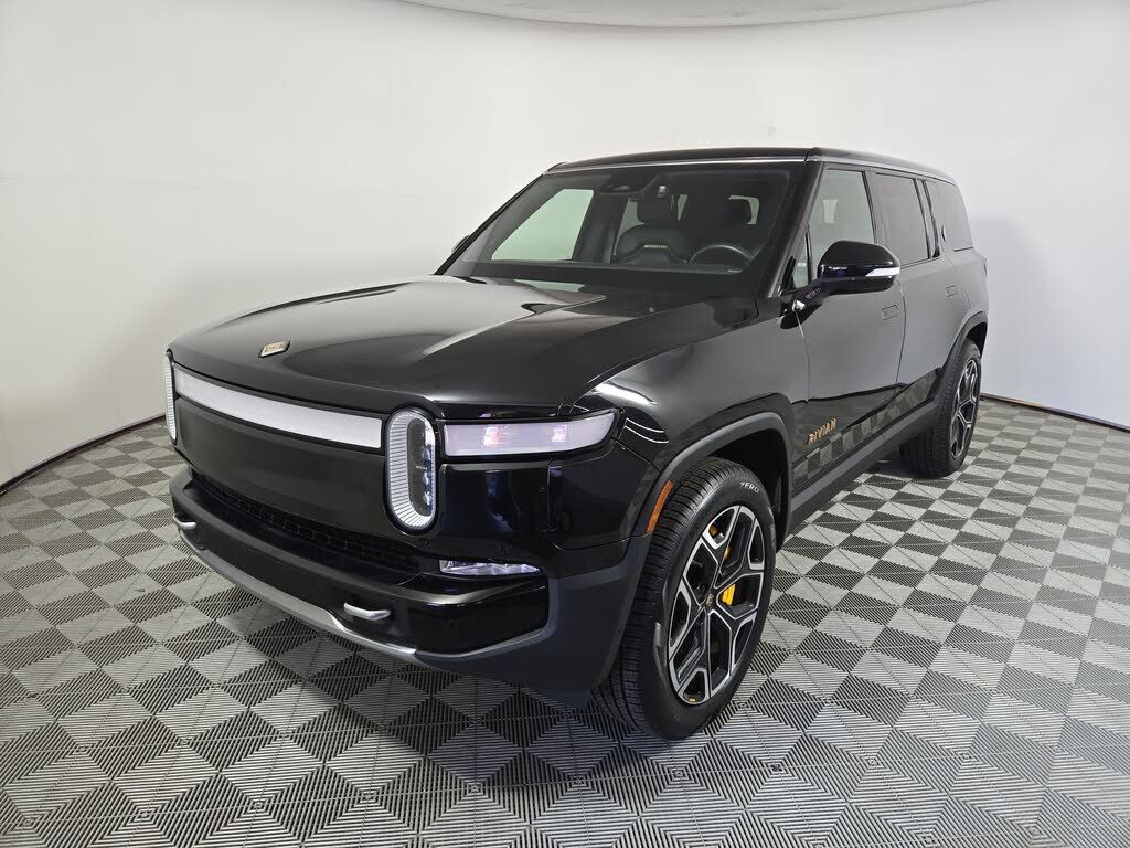 2023 RIVIAN R1S
