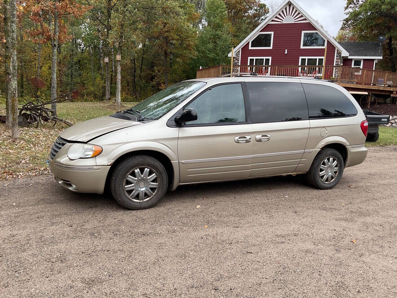 2005 CHRYSLER Town and Country