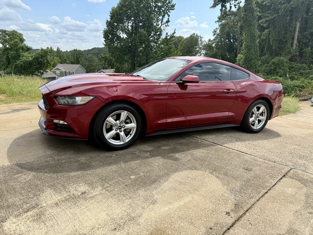 2017 FORD Mustang