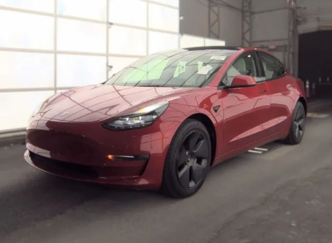 2022 TESLA Model 3
