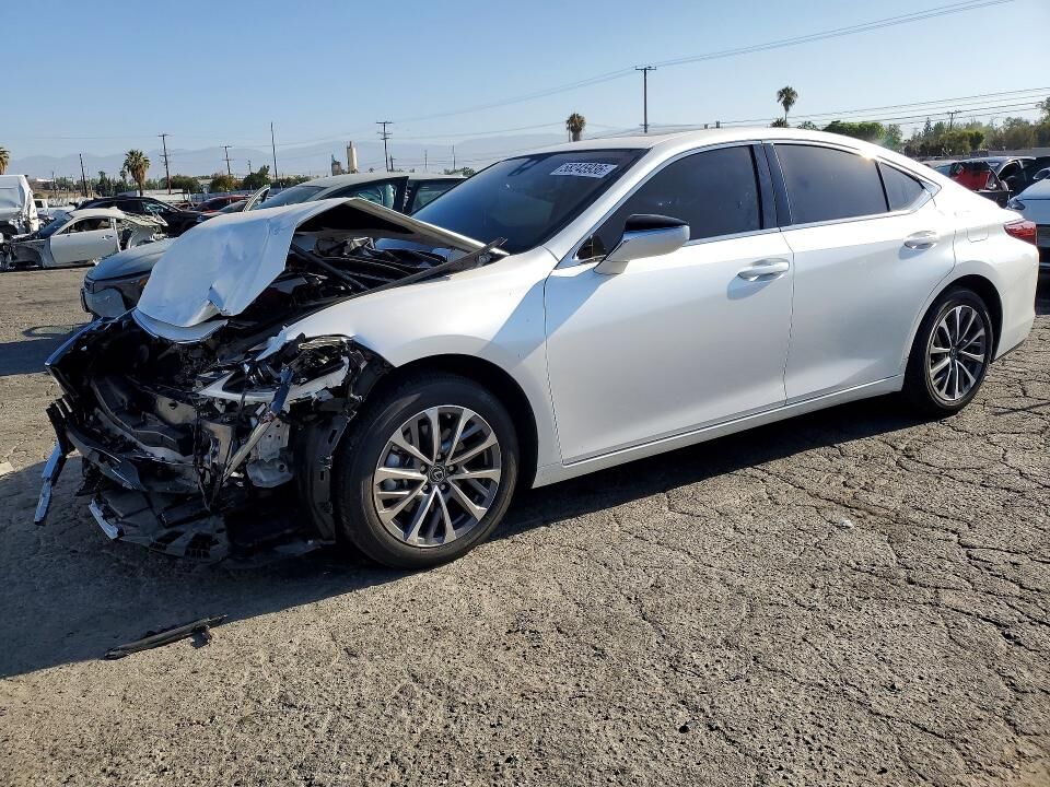 2025 LEXUS ES