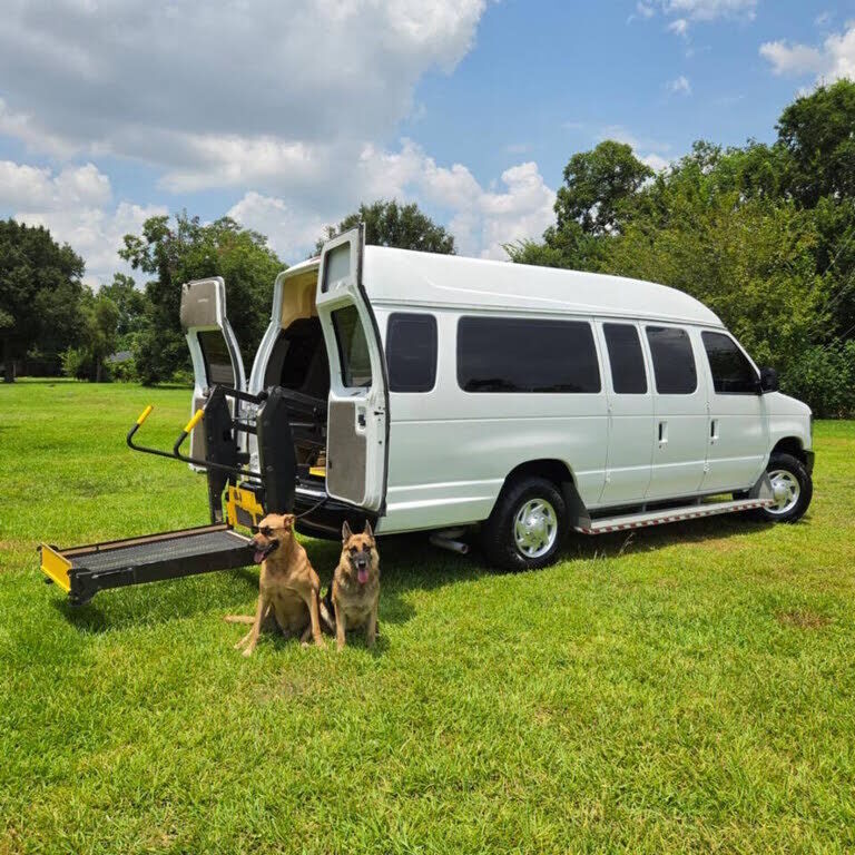 2012 FORD E-250