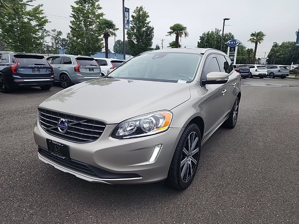 2016 VOLVO XC60