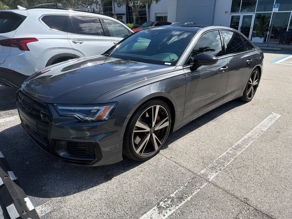 2022 AUDI S6