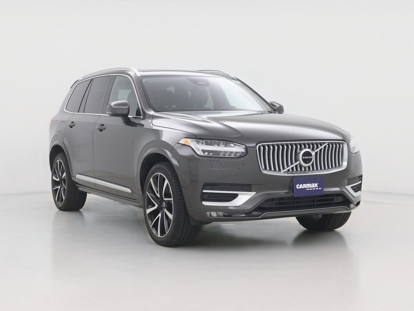 2023 VOLVO XC90